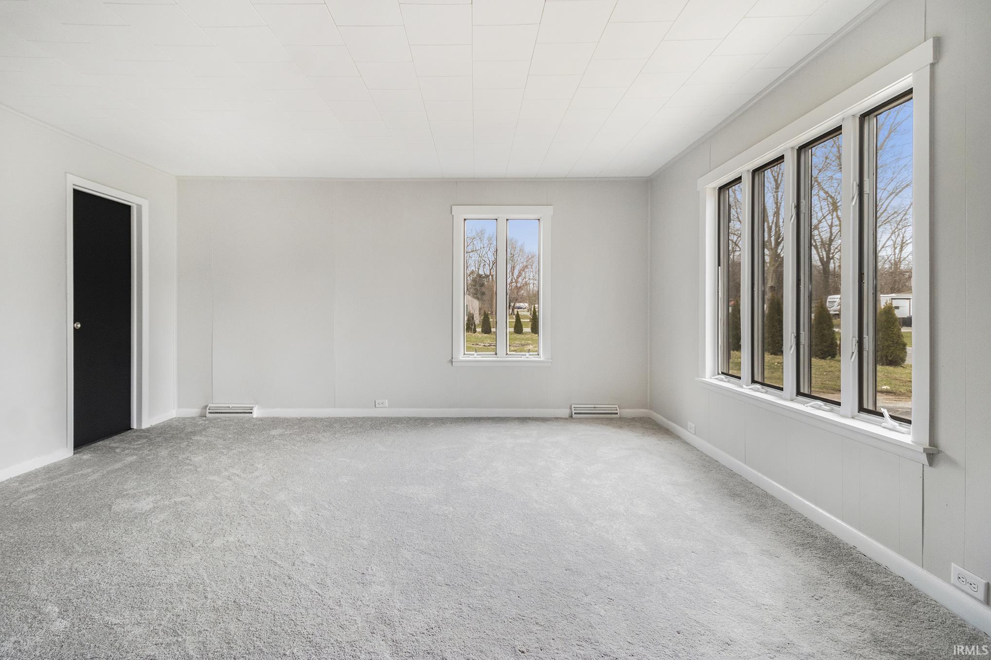 8752 East Chicago Road New Carlisle, IN 46552 - Photo 7 of 25 Gallery Image 7