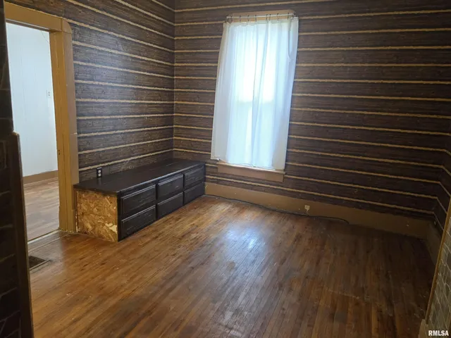 $65,000 | 1219 East Walnut Street, Canton, IL 61520