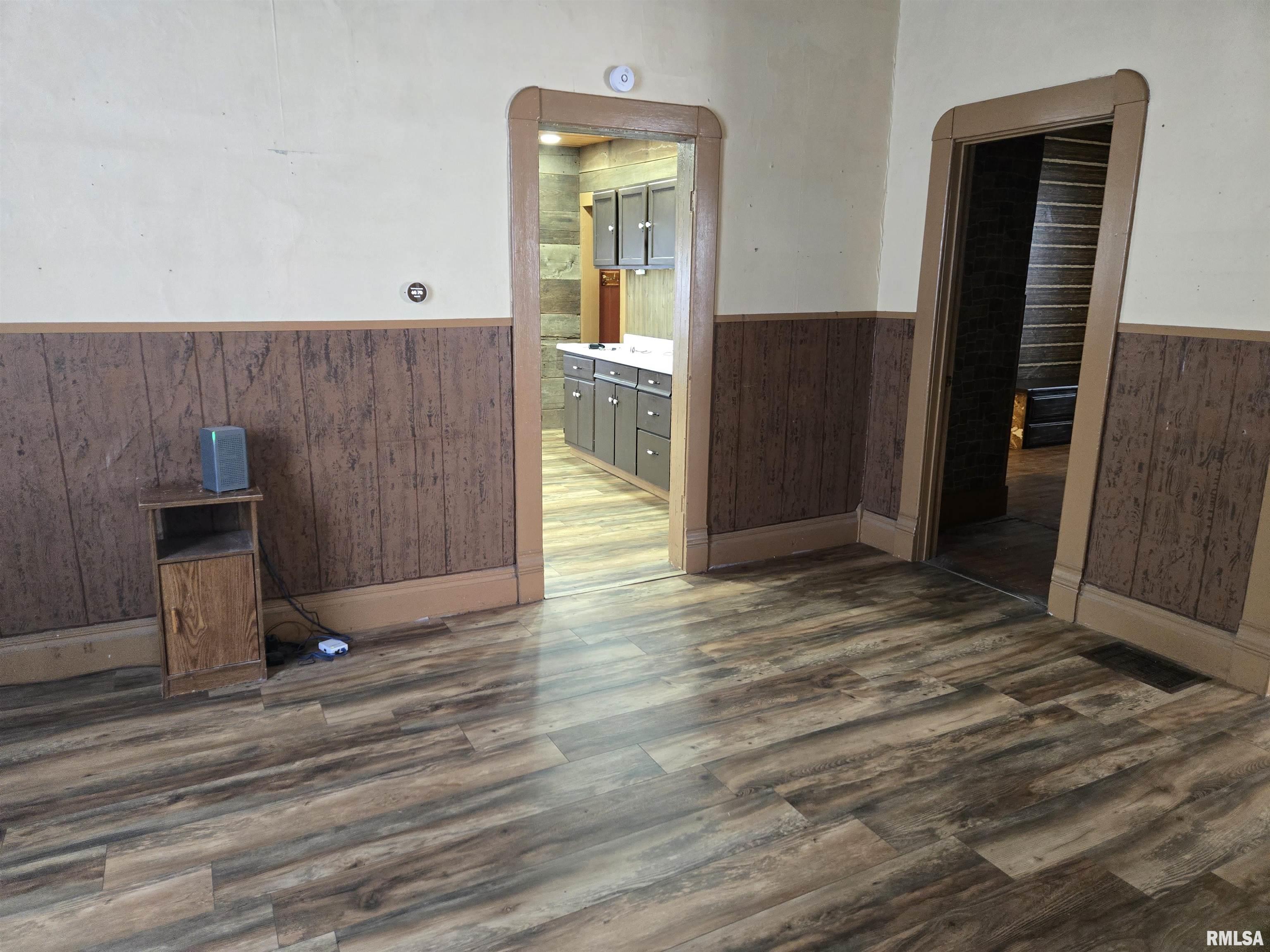 1219 East Walnut Street Canton, IL 61520 - Photo 7 of 14