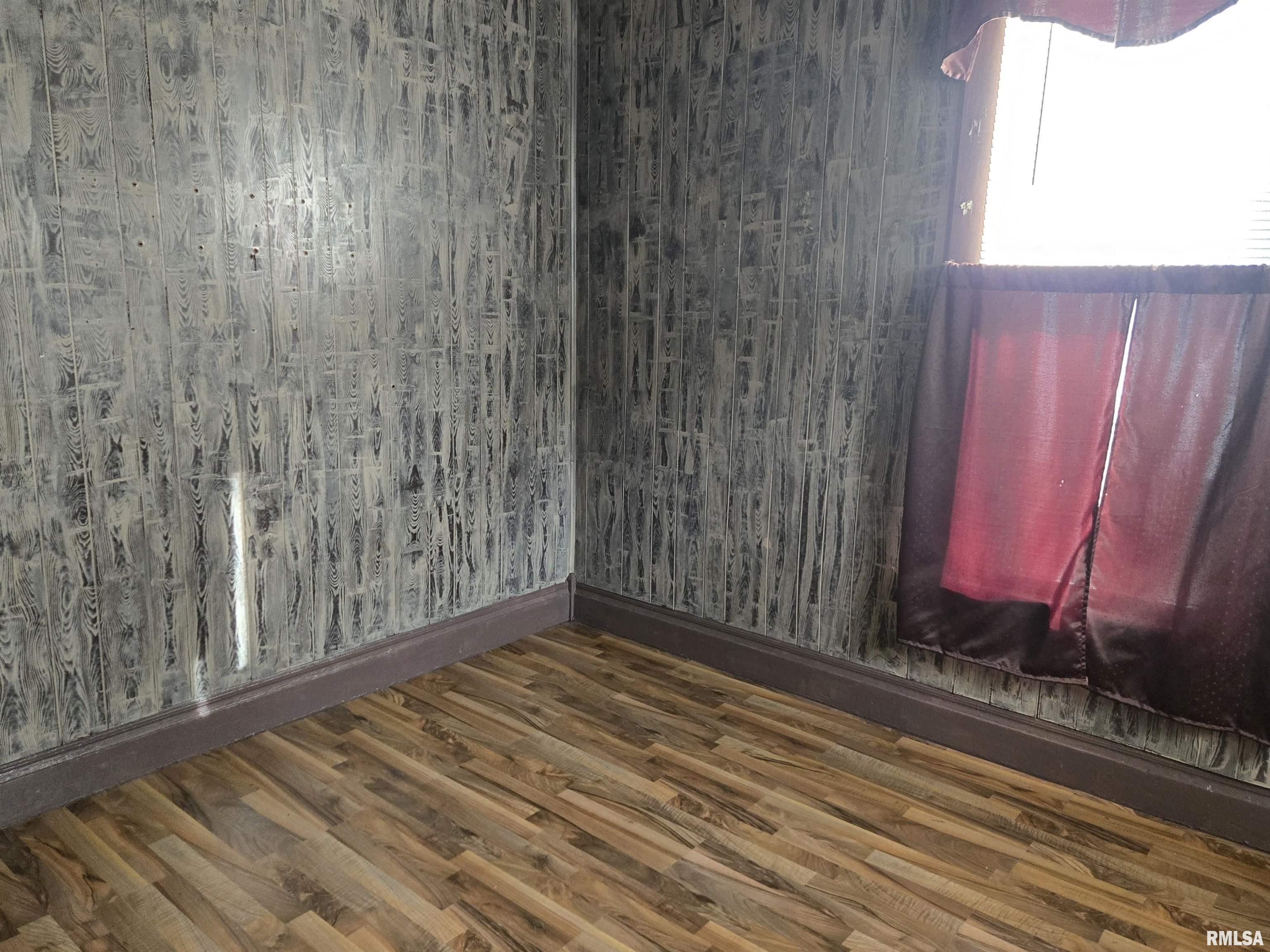 1219 East Walnut Street Canton, IL 61520 - Photo 10 of 14