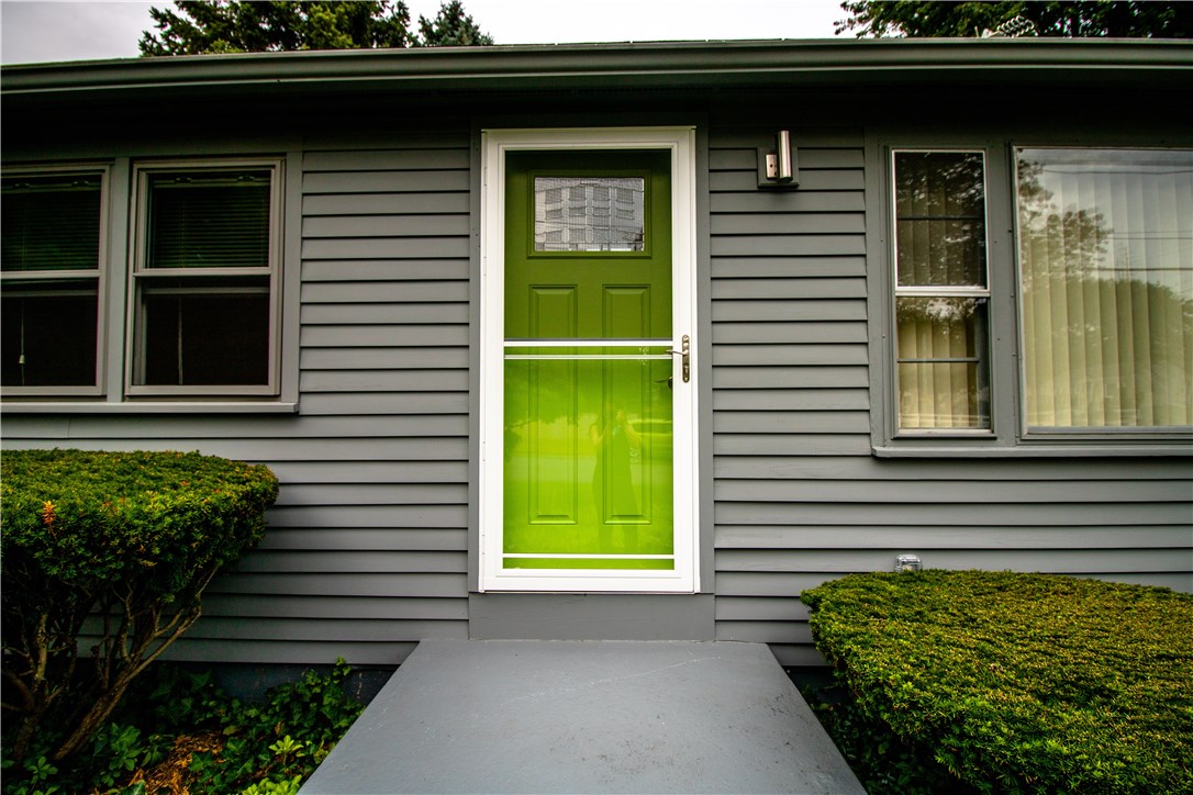 6 Harvest Road Warwick, RI 02888 - Photo 3 of 30