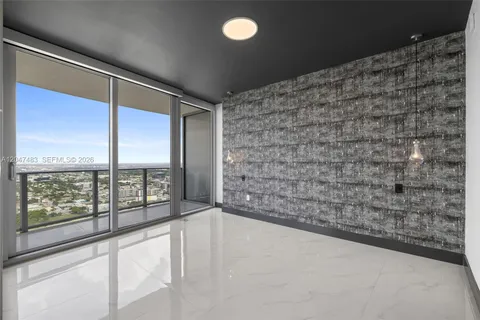$1,000,000 | 488 Northeast 18th Street, Unit 4900, Miami, FL 33132
