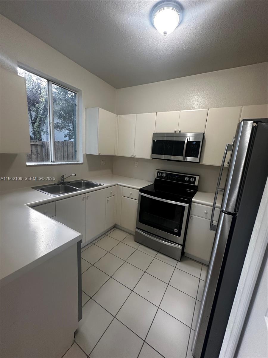 2912 Southeast 15th Road, Unit 56 Homestead, FL 33035 - Photo 16 of 38