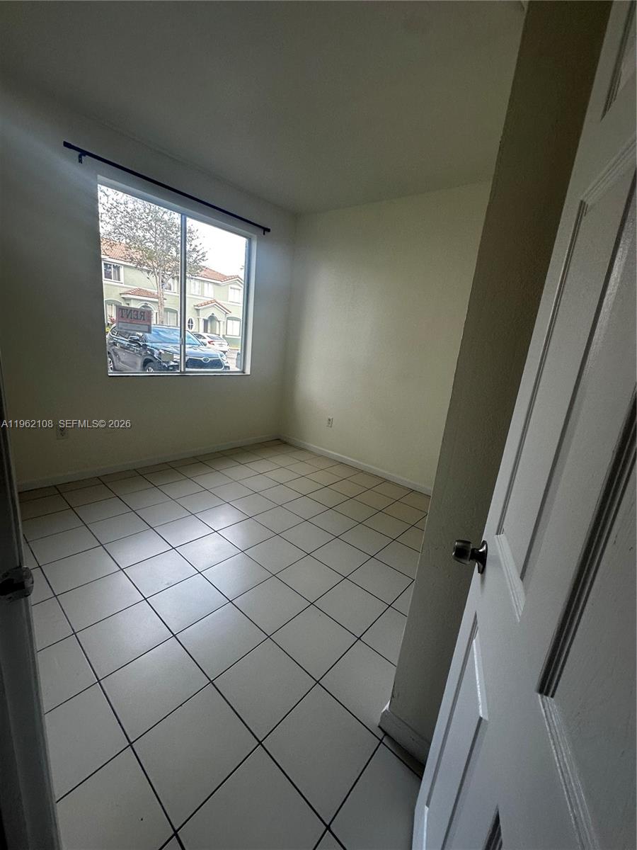 2912 Southeast 15th Road, Unit 56 Homestead, FL 33035 - Photo 4 of 38