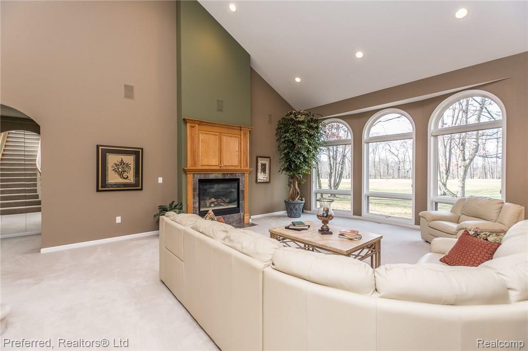 520 Inverness Highland, MI 48357 - Photo 12 of 37 DSC_2798.jpg