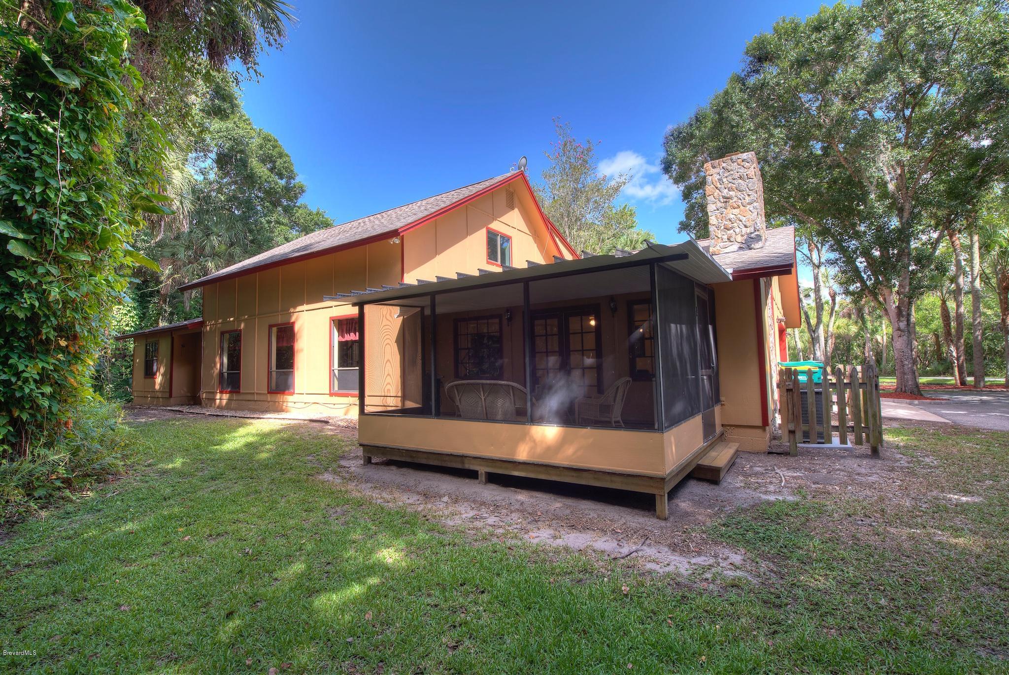 4465 Country Road Melbourne, FL 32934 - Photo 13 of 25 TAY_4858_59_60_tonemapped