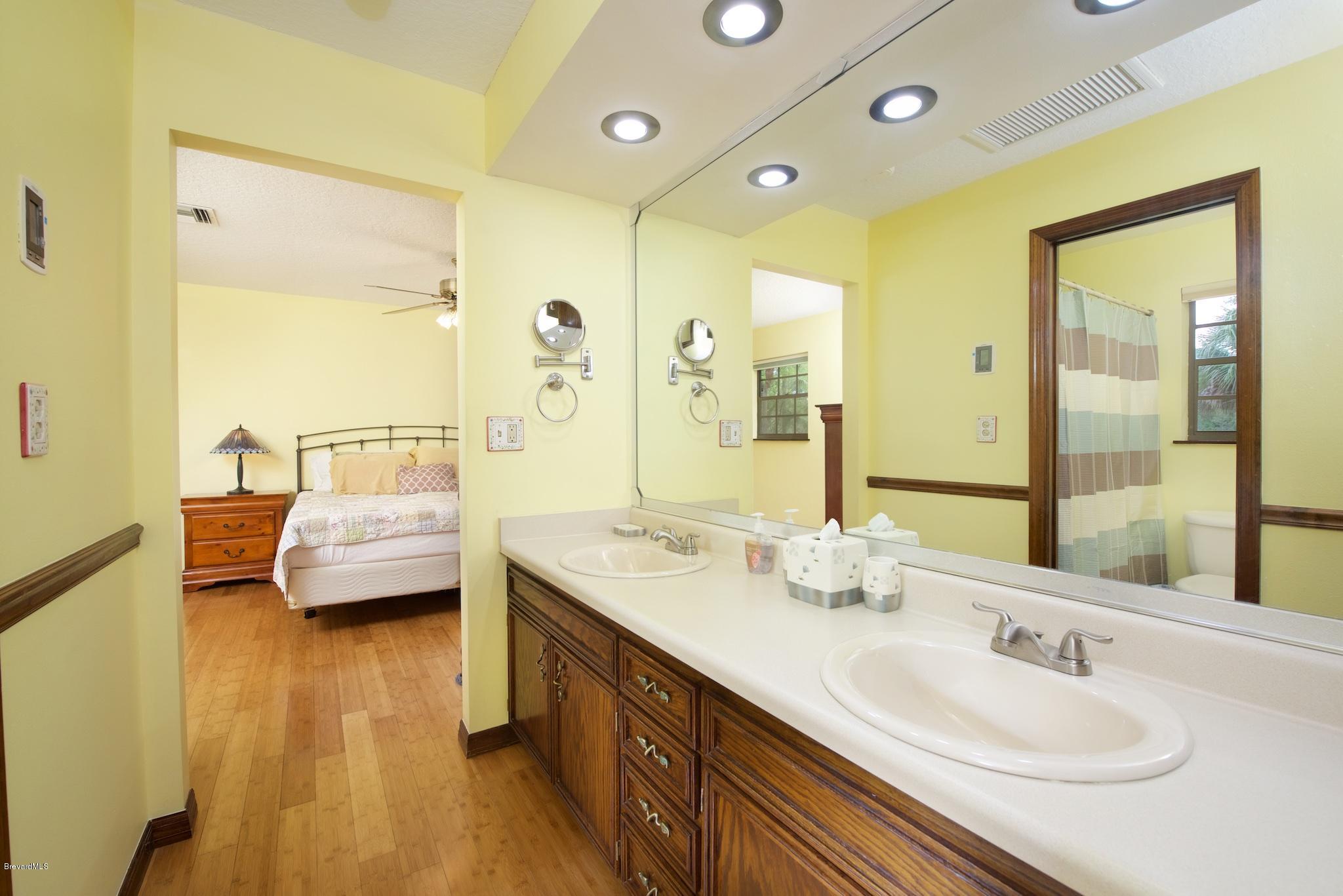 4465 Country Road Melbourne, FL 32934 - Photo 16 of 25 TAY_5077