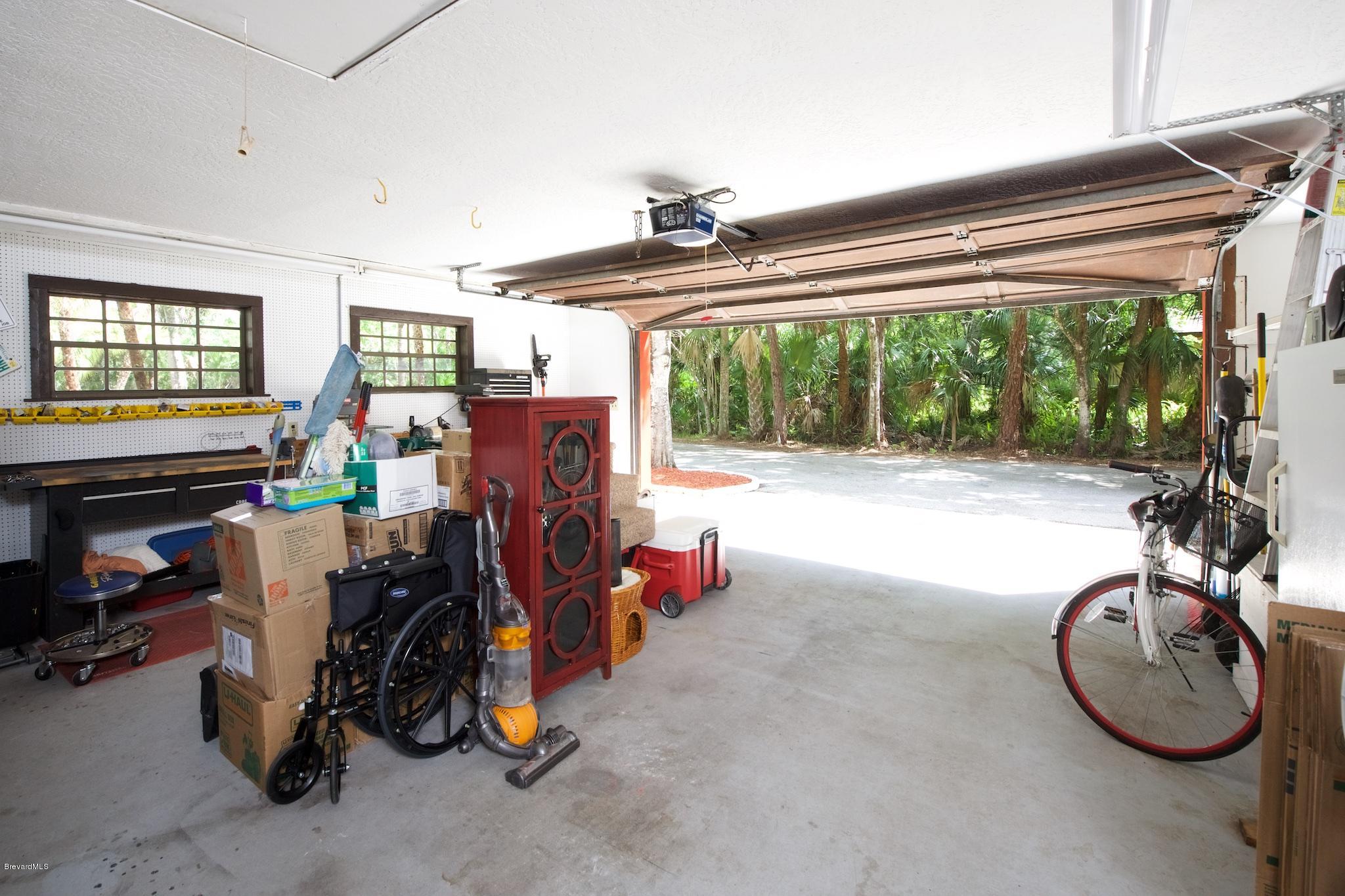 4465 Country Road Melbourne, FL 32934 - Photo 10 of 25 TAY_4887
