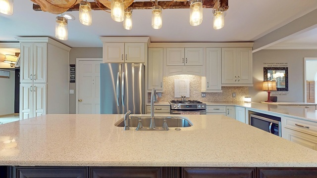 15990 Bishop Road Morrison, IL 61270 - Photo 16 of 37