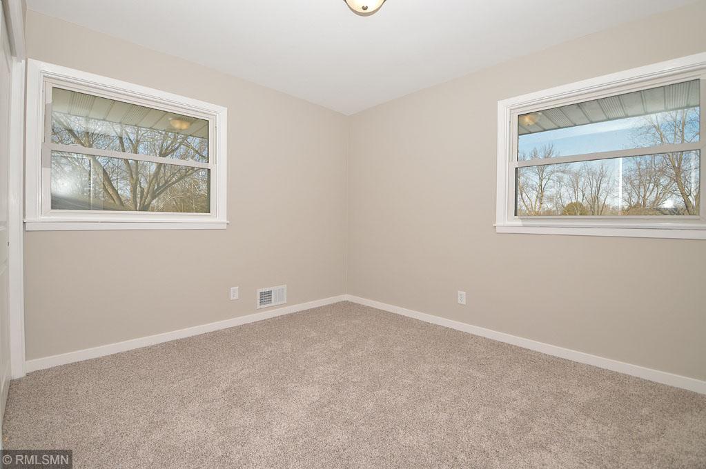 1033 Sunset Ridge Road St. Cloud, MN 56303 - Photo 13 of 16