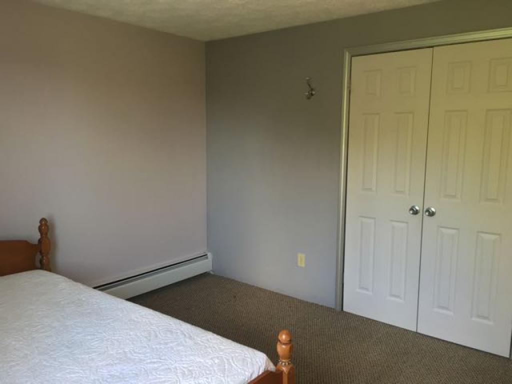555 Calef Road, Unit 28 Manchester, NH 03103 - Photo 12 of 24