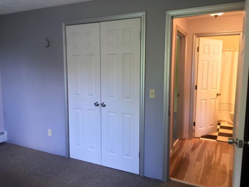 555 Calef Road, Unit 28 Manchester, NH 03103 - Photo 13 of 24