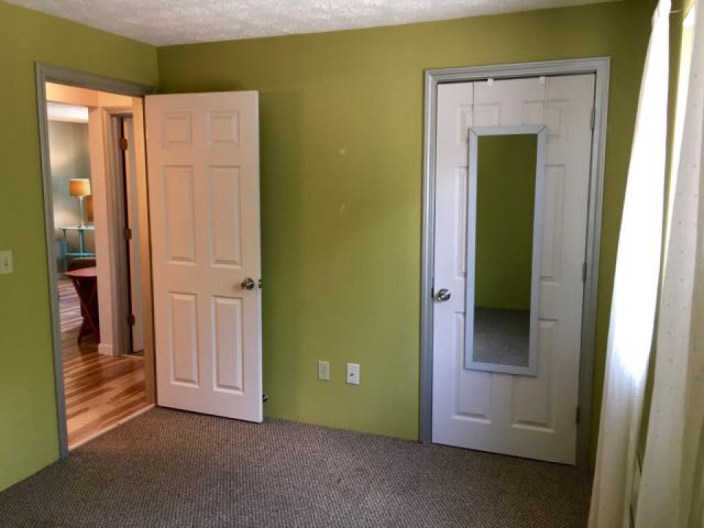 555 Calef Road, Unit 28 Manchester, NH 03103 - Photo 14 of 24