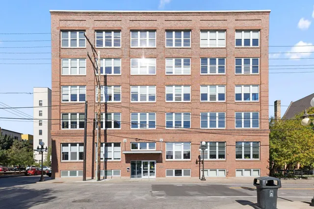 $224,900 | 225 9th Street East, Unit 409, St. Paul, MN 55101