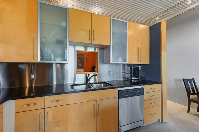 $224,900 | 225 9th Street East, Unit 409, St. Paul, MN 55101