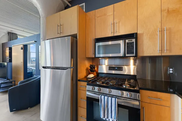 $224,900 | 225 9th Street East, Unit 409, St. Paul, MN 55101