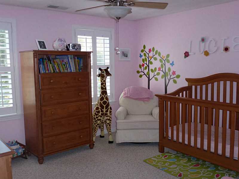 8 Windsong Road Cumberland, RI 02864 - Photo 10 of 20 Bedroom.