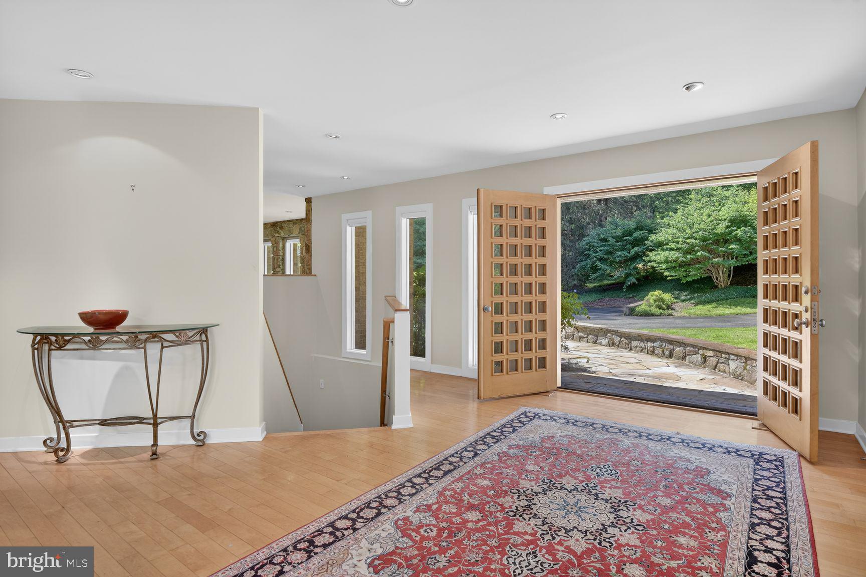 10801 Balantre Lane Potomac, MD 20854 - Photo 4 of 71