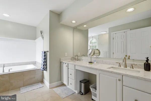 $850,000 | 23601 Founders Place, Damascus, MD 20872