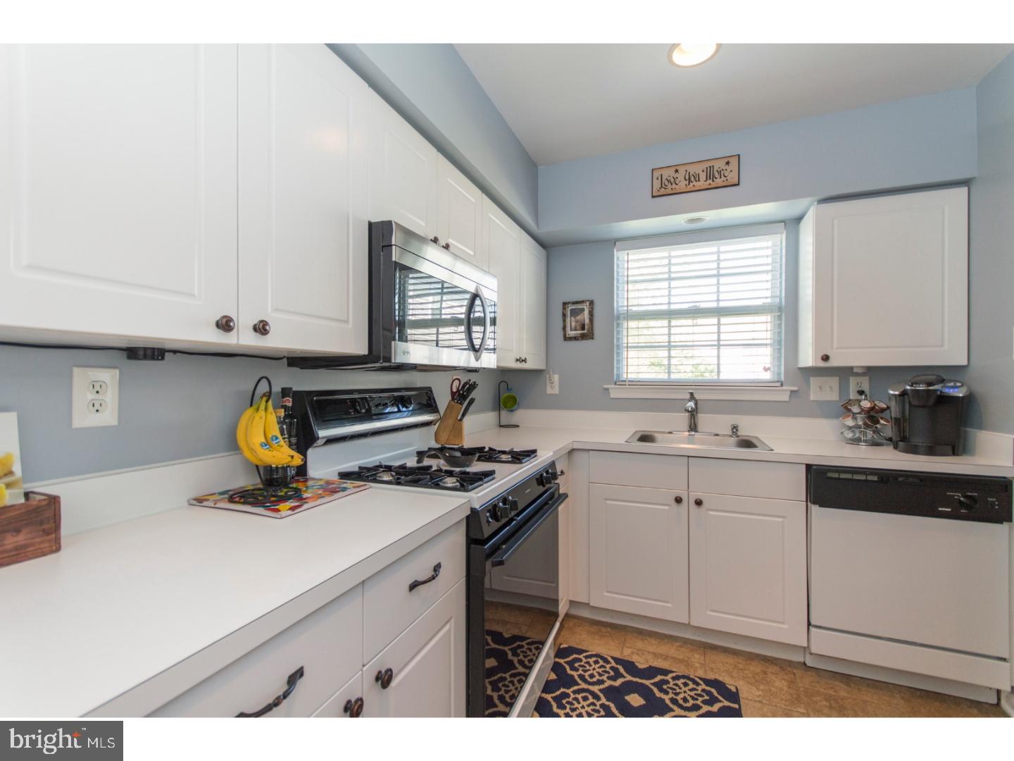 5501 Rinker Circle, Unit 343 Doylestown, PA 18902 - Photo 8 of 23 Kitchen