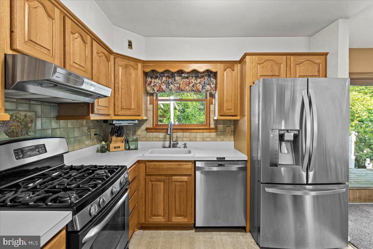 63 Estates Road Pine Hill, NJ 08021 - Photo 12 of 46 Kitchen from the steps