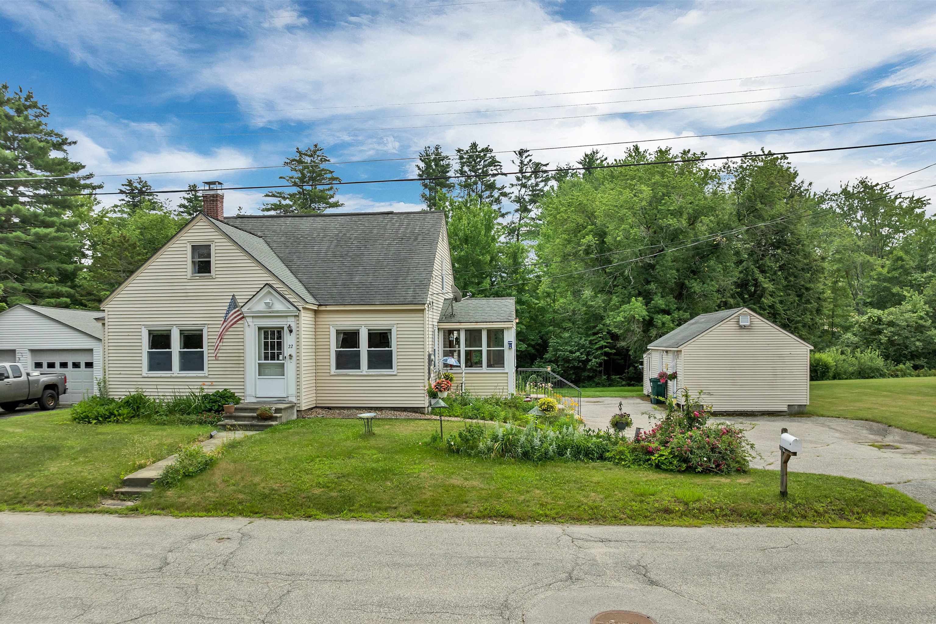 22 Medlyn Street Milford, NH 03055 - Photo 11 of 45 Gallery Image 11