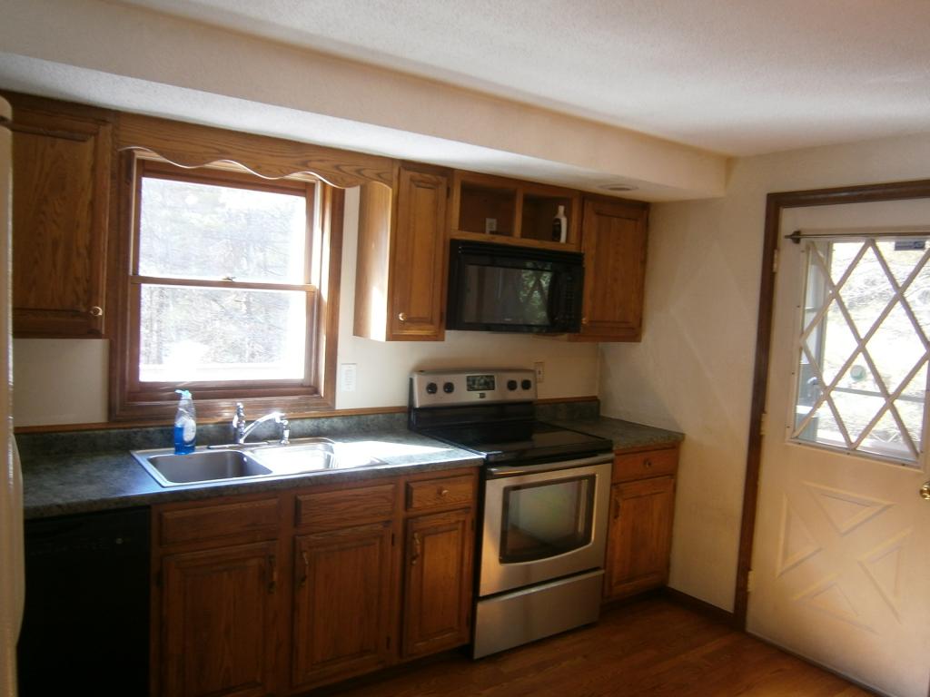 460 Royalston Road Fitzwilliam, NH 03447 - Photo 2 of 24