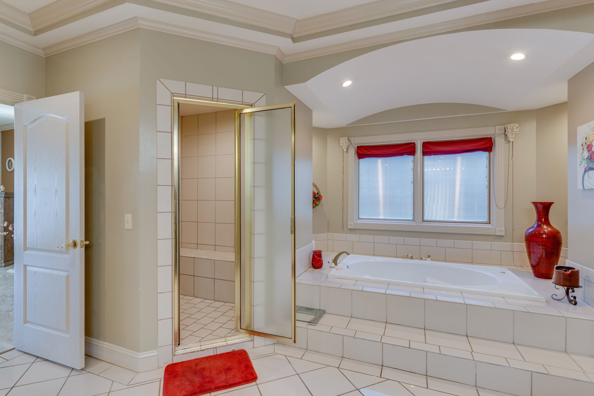 404 Denning Ford Road Portland, TN 37148 - Photo 20 of 30 a spacious bathroom with a shower