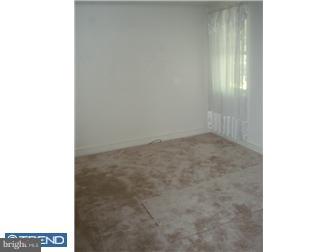 1089 North Common Road Camden, NJ 08104 - Photo 3 of 9