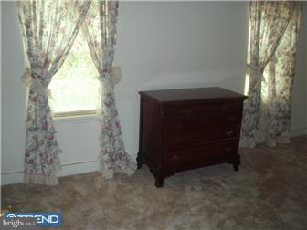 1089 North Common Road Camden, NJ 08104 - Photo 8 of 9