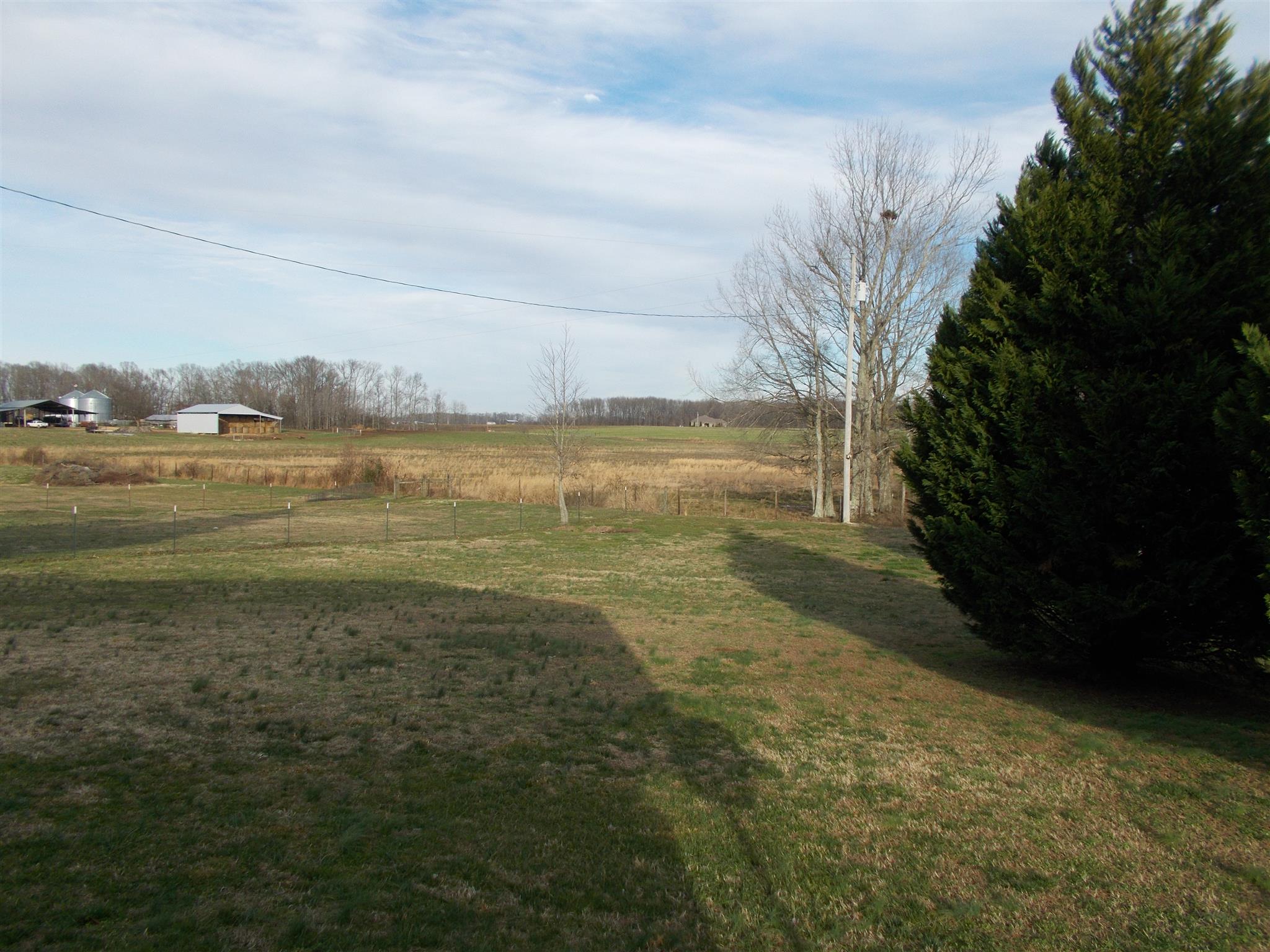114 Martin Road Lawrenceburg, TN 38464 - Photo 9 of 11 a view of an ocean