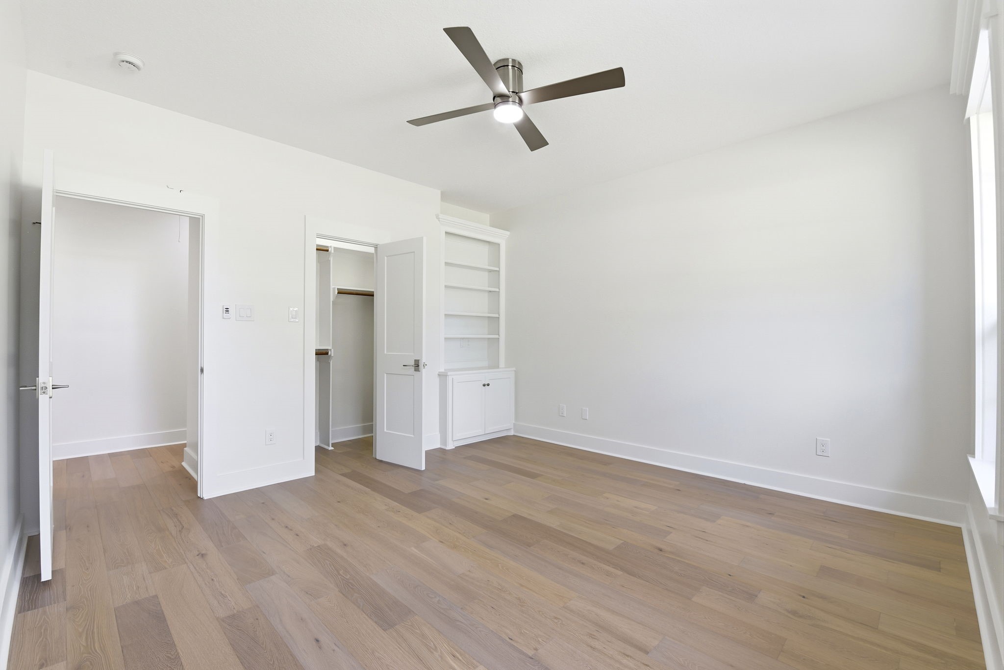 2819 Pearce Meadow Rosharon, TX 77583 - Photo 26 of 50 wooden floor in an empty room