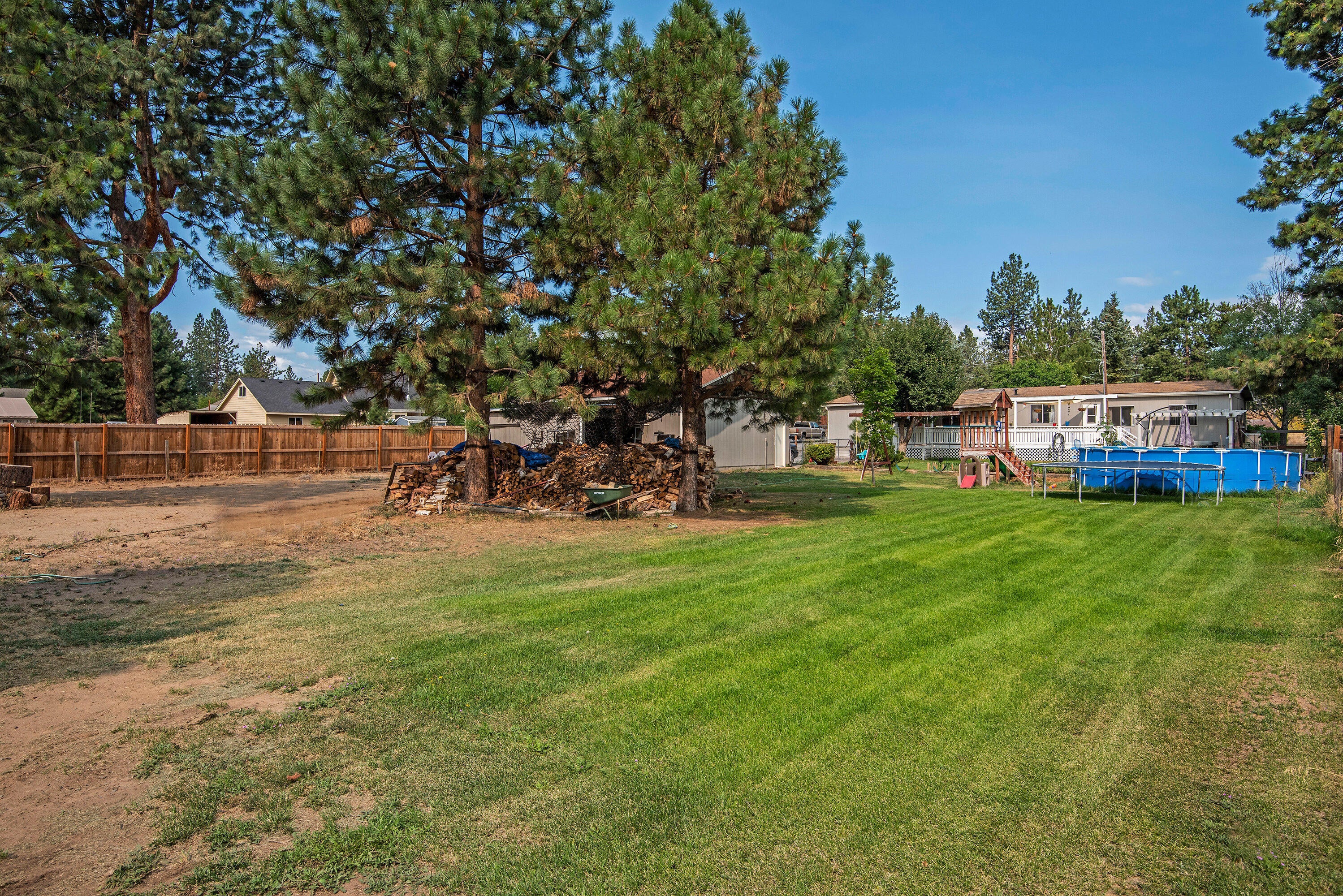 19635 Apache Road Bend, OR 97702 - Photo 22 of 26 19635 Apache Rd Bend OR 97702-print-024-