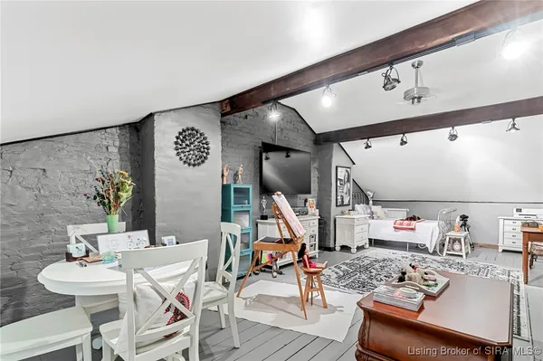 $349,900 | 318 Walnut Street, Madison, IN 47250