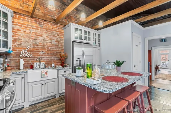 $349,900 | 318 Walnut Street, Madison, IN 47250