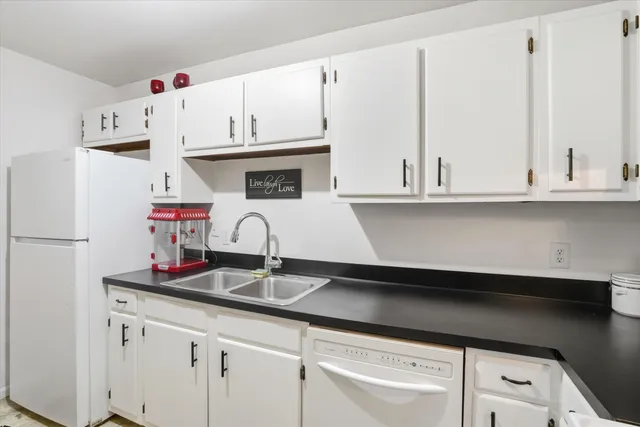 $270,000 | 405 Madeline Drive, Goose Creek, SC 29445