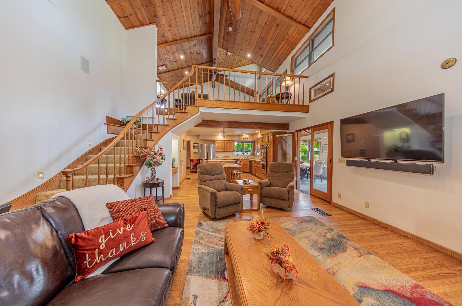 4449 Stetson Road Clovis, CA 93619 - Photo 12 of 93 a living room with furniture and a flat screen tv