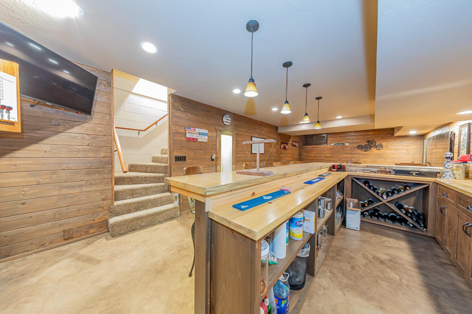 4449 Stetson Road Clovis, CA 93619 - Photo 28 of 93 a room with lots of counter top space