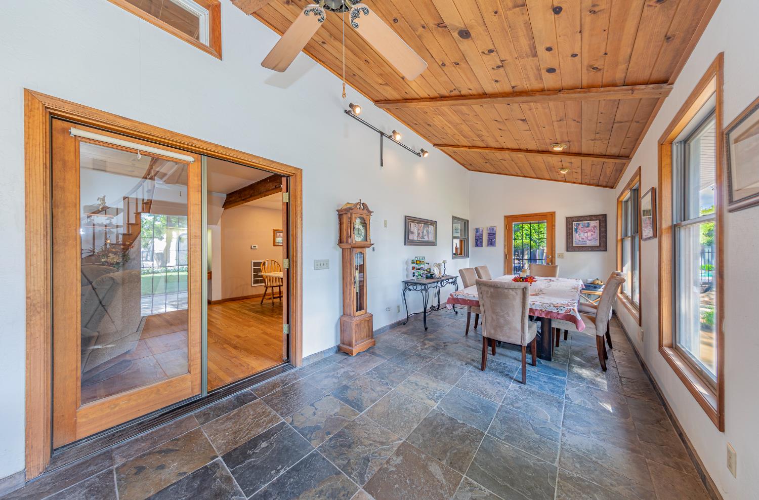 4449 Stetson Road Clovis, CA 93619 - Photo 35 of 93 a view of a hallway with couch and dining area