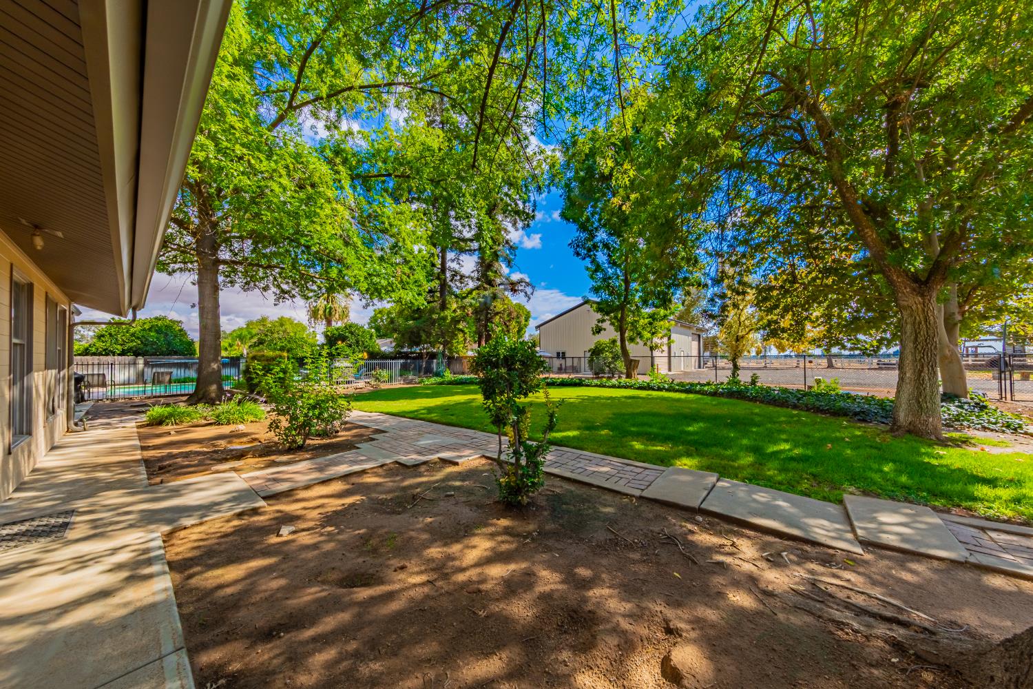 4449 Stetson Road Clovis, CA 93619 - Photo 93 of 93 a view of a park with large trees