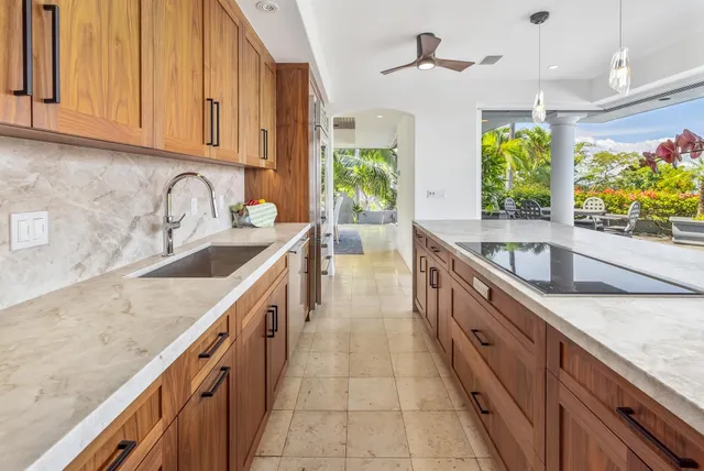 $2,100,000 | 194 East Panana Place, Kihei, HI 96753