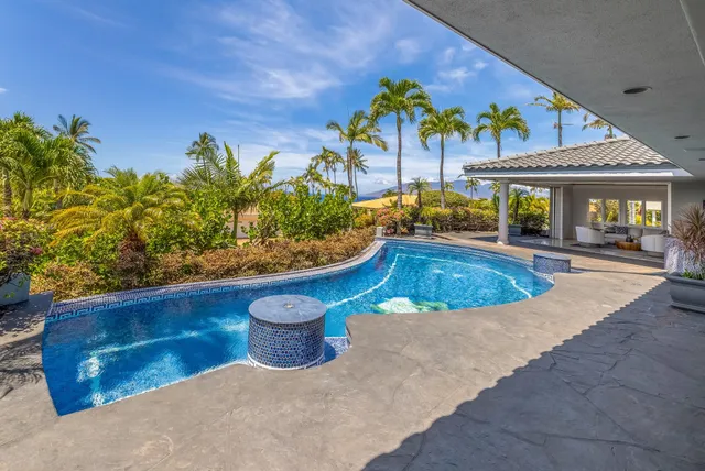 $2,100,000 | 194 East Panana Place, Kihei, HI 96753