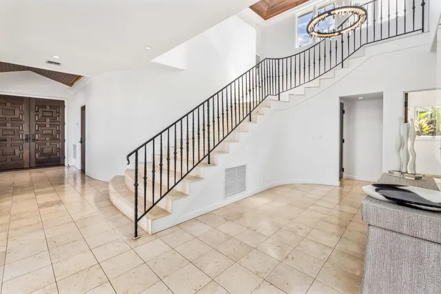 $2,100,000 | 194 East Panana Place, Kihei, HI 96753