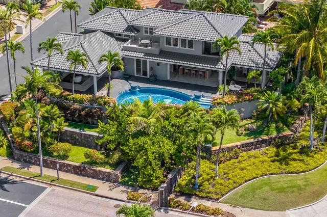 $2,100,000 | 194 East Panana Place, Kihei, HI 96753