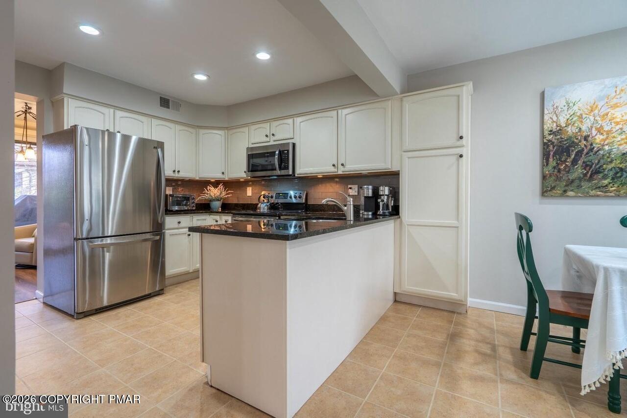603 Honey Run Road Ambler, PA 19002 - Photo 2 of 14 PAMC2171112_3_3