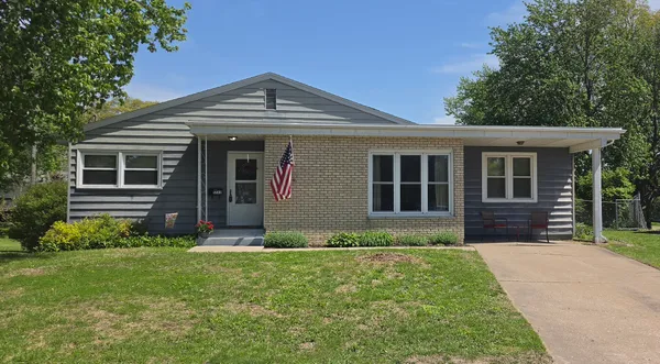 $192,500 | 1222 7th Ave Court, Silvis, IL 61282