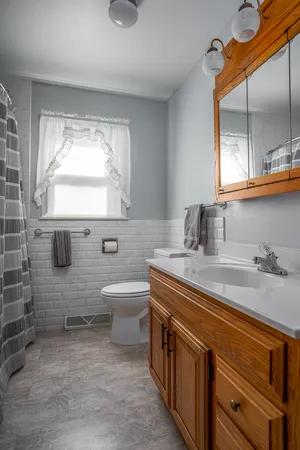 $192,500 | 1222 7th Ave Court, Silvis, IL 61282