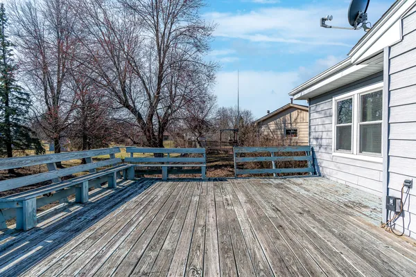 $200,000 | 1222 7th Ave Court, Silvis, IL 61282