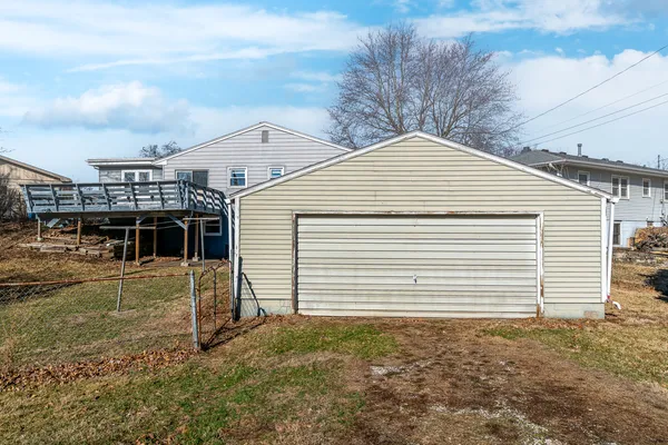 $200,000 | 1222 7th Ave Court, Silvis, IL 61282