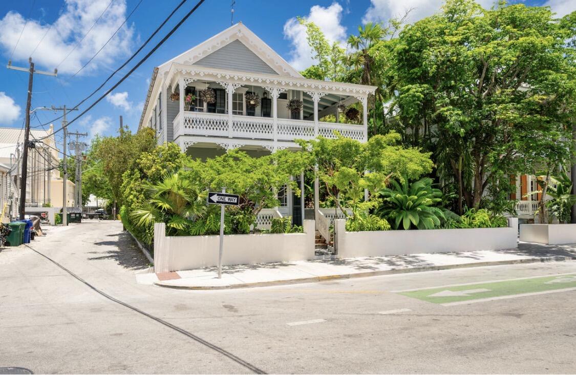 416 Fleming Street Key West, FL 33040 - Photo 2 of 68 79 Paces to Duval Street